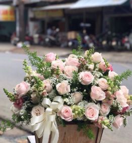 giỏ hoa hồng da